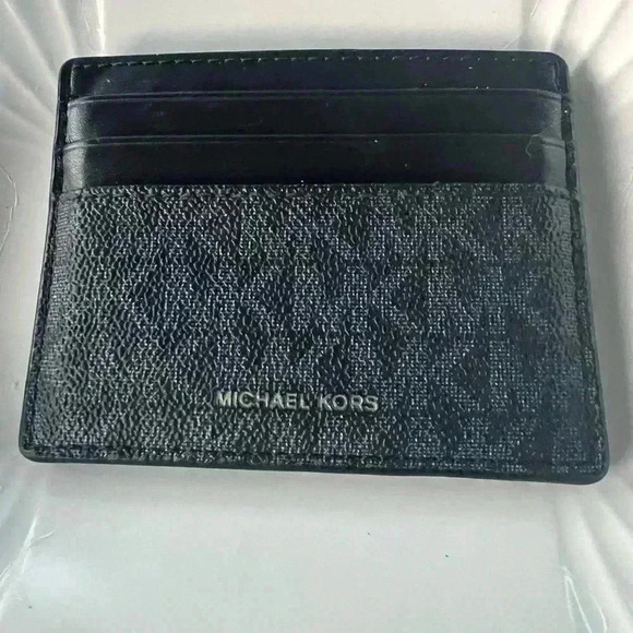 Michael Kors Other - Michael Kors Greyson Monogrammed Card Case
